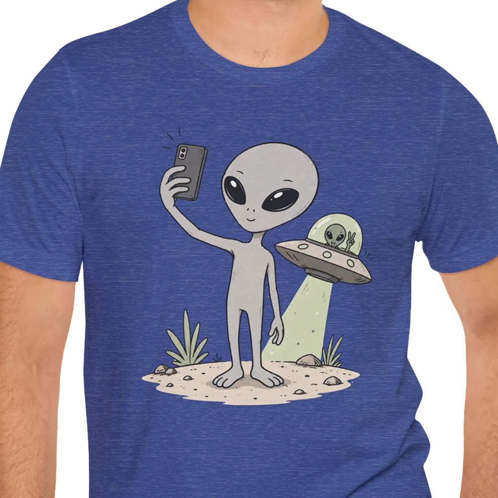 Alien Selfie T-shirt