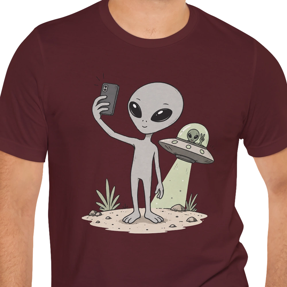 Alien Selfie T-shirt