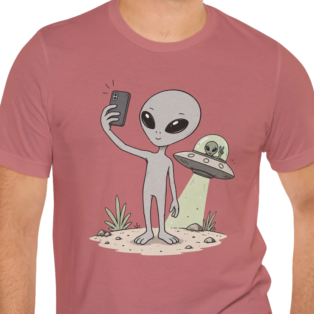 Alien Selfie T-shirt